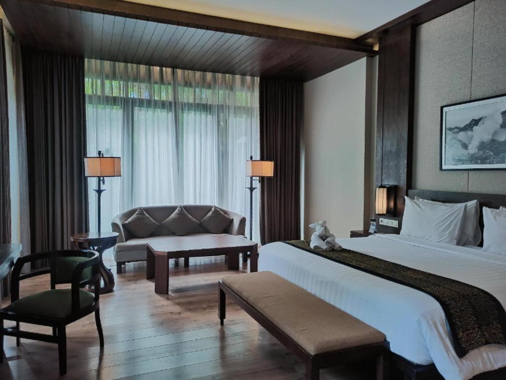 El Hotel Banyuwangi Banyuwangi  Exterior photo